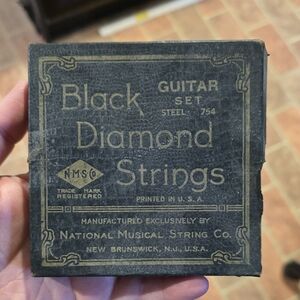 Black Diamond Strings Vintage Guitar Set Box